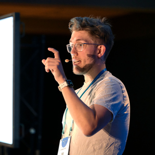 /speakers/christian-woerz/