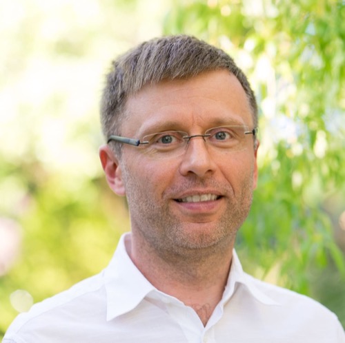 /speakers/juergen-hoeller/